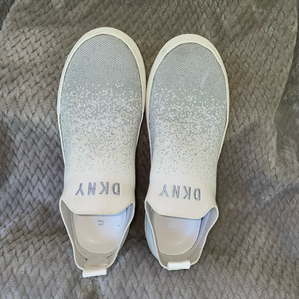 ๐ 2 for $12 DKNY slip on sparkly sneakers tennis 6 EUC - Picture 2 of 8